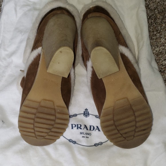 PRADA suede shearling fold over heeled booties 10 - Picture 7 of 7
